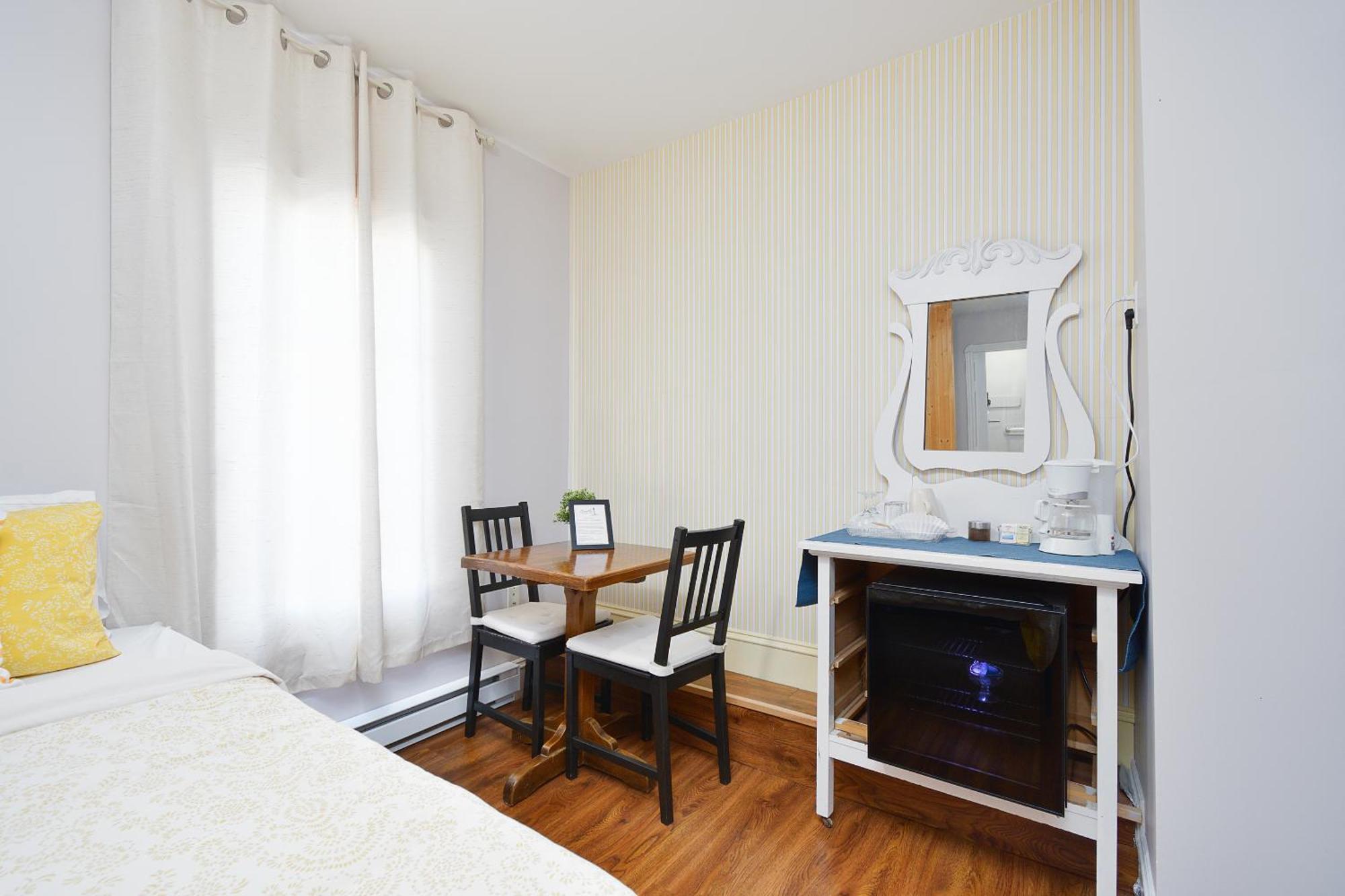 Pepperell Place Inn Inc. St. Peter's エクステリア 写真