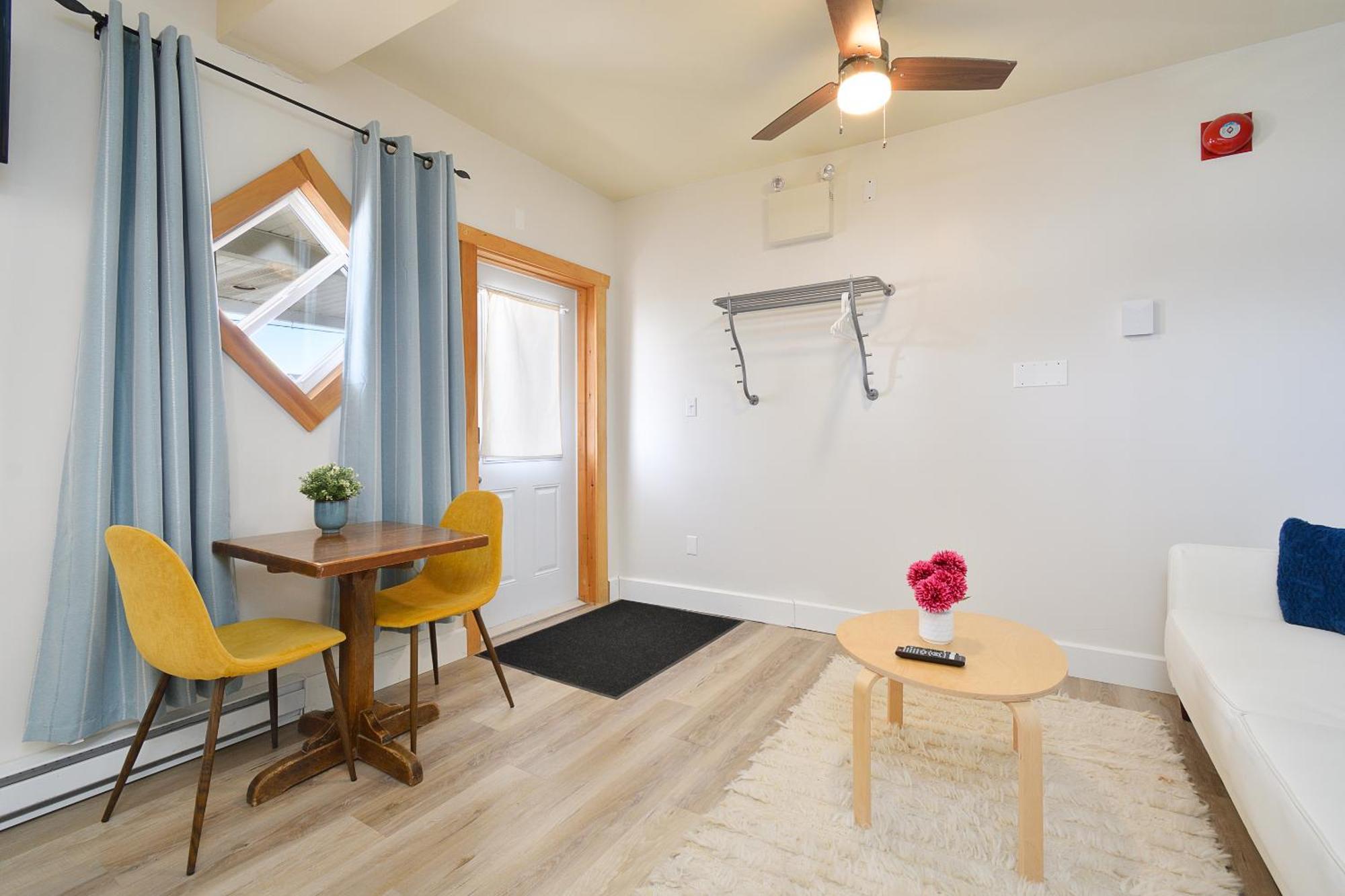 Pepperell Place Inn Inc. St. Peter's エクステリア 写真