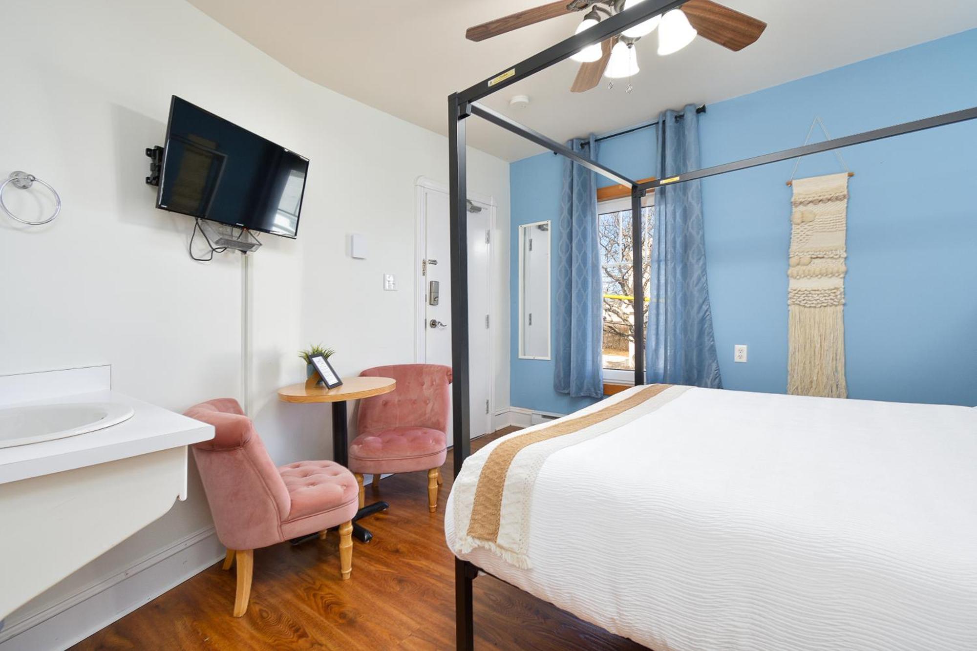 Pepperell Place Inn Inc. St. Peter's エクステリア 写真
