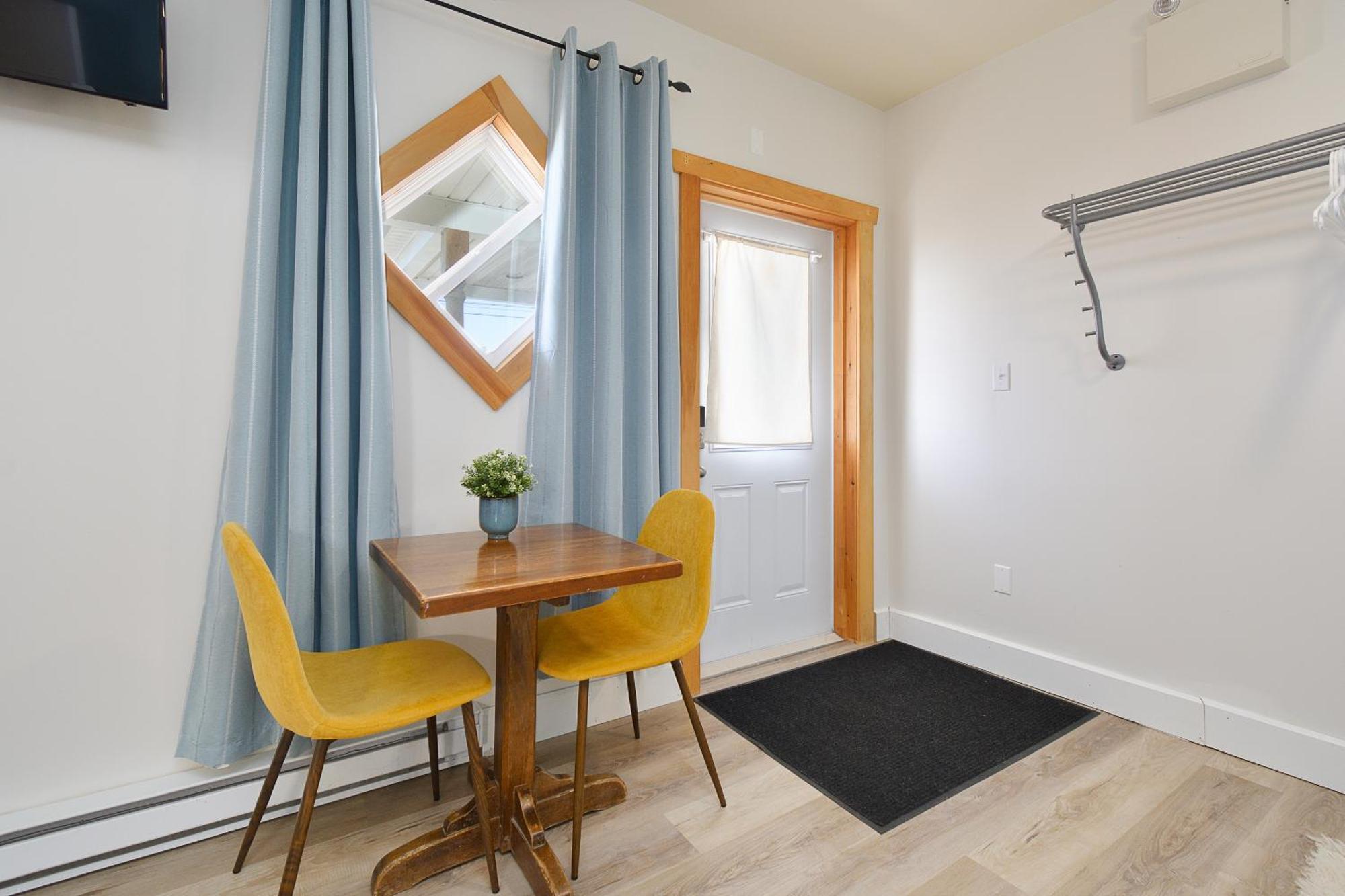 Pepperell Place Inn Inc. St. Peter's エクステリア 写真